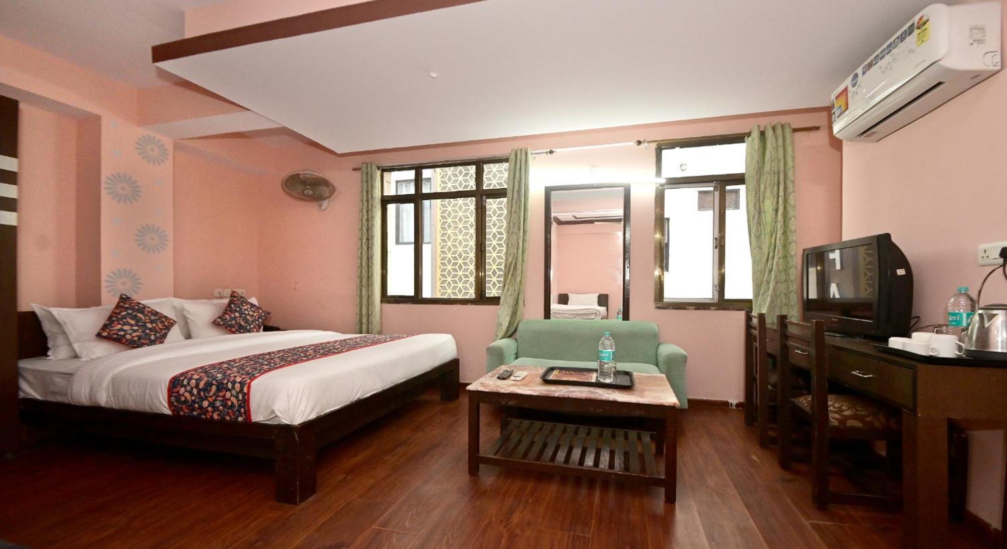Hotel Laxmi Villa Palace-Near Jaipur Railway Station Extérieur photo