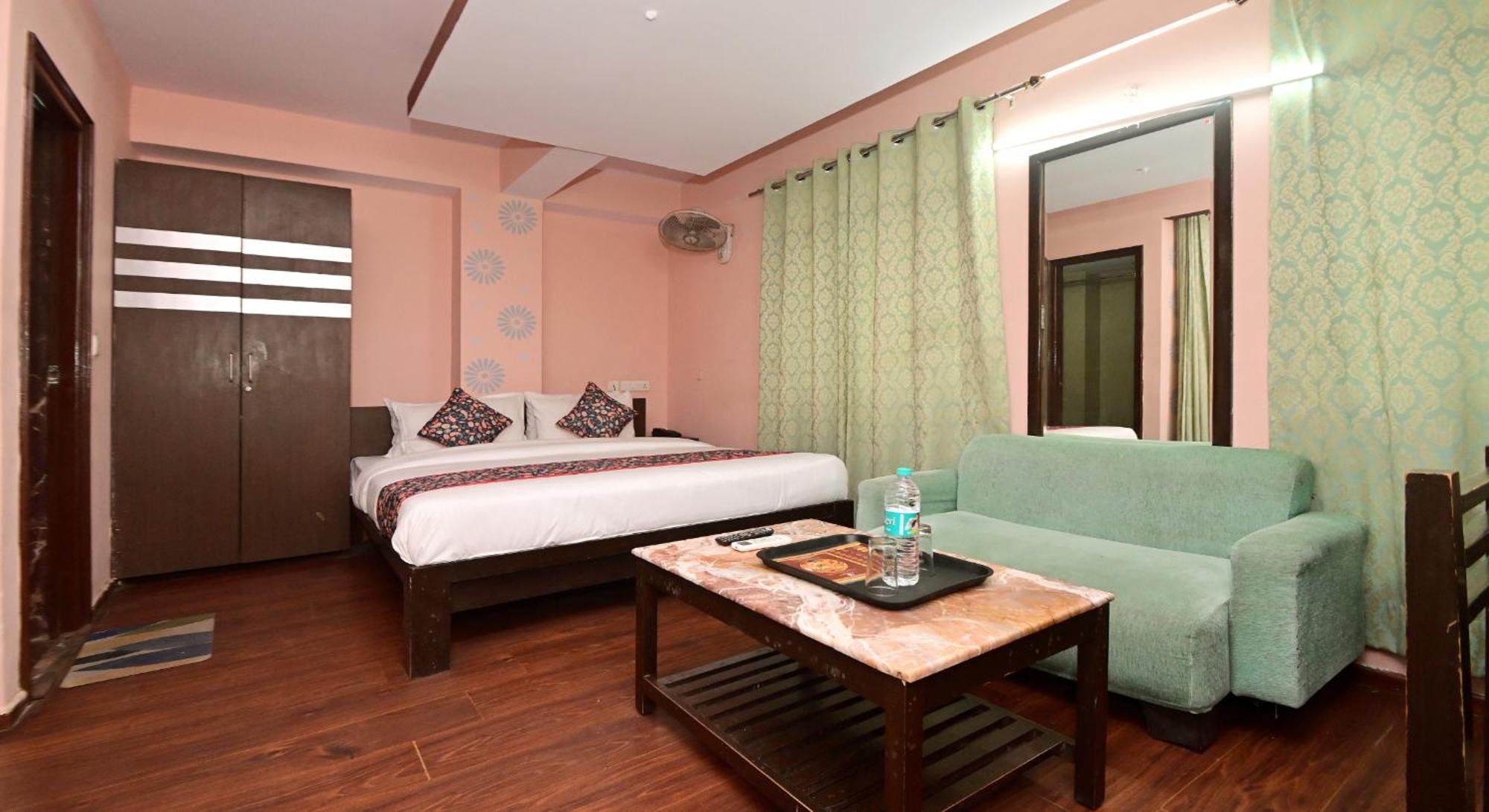Hotel Laxmi Villa Palace-Near Jaipur Railway Station Extérieur photo